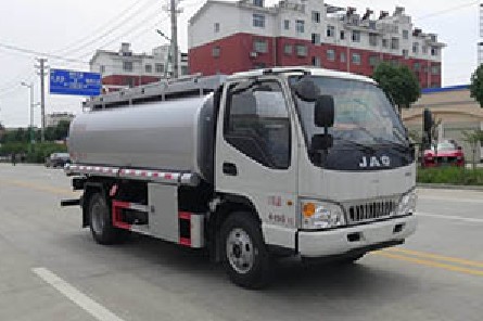江淮康鈴藍(lán)牌供液車(chē)圖片 江淮康鈴藍(lán)牌供液車(chē)圖片